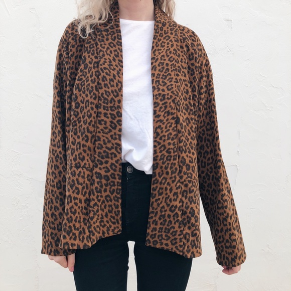 HP✨Leopard Suede Cardigan - Picture 3 of 5